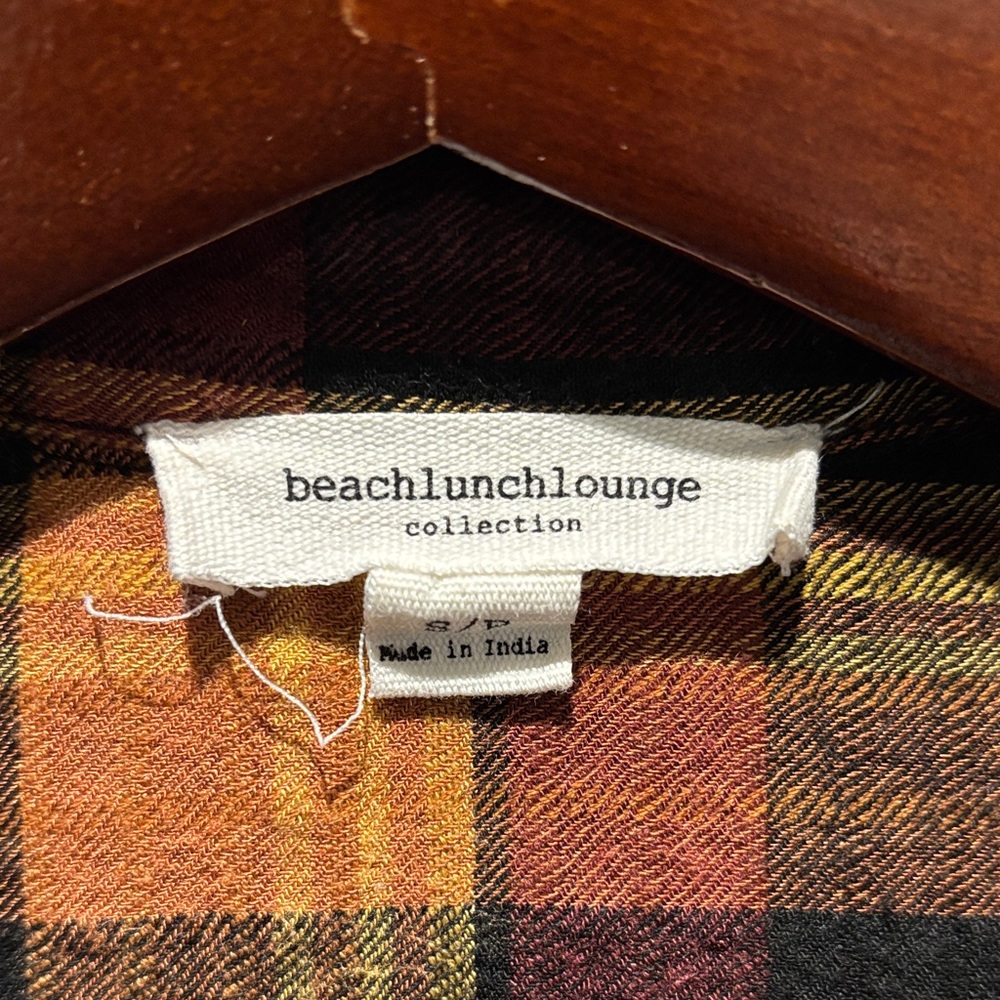 beachlunchlounge Multicolor Plaid Button-Up - Picture 3 of 7